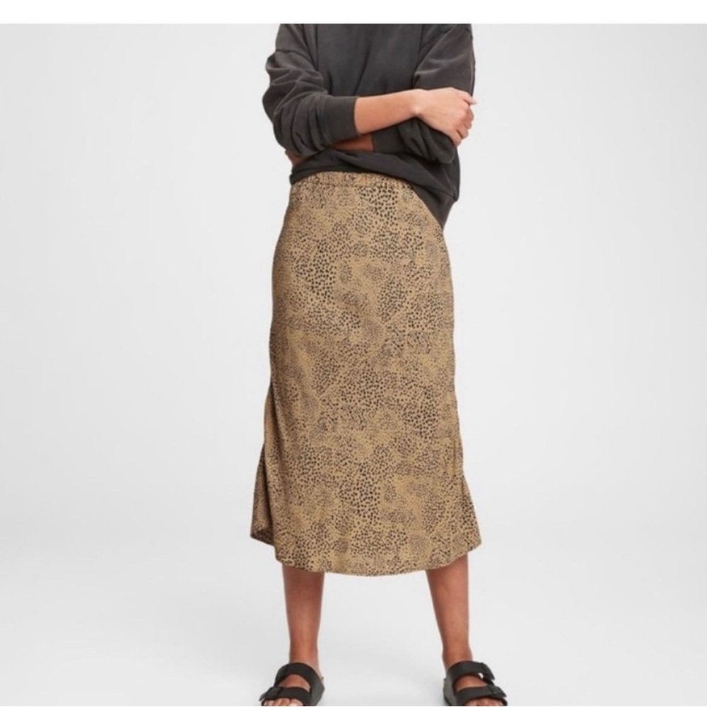 Gap cheetah print skirt midi